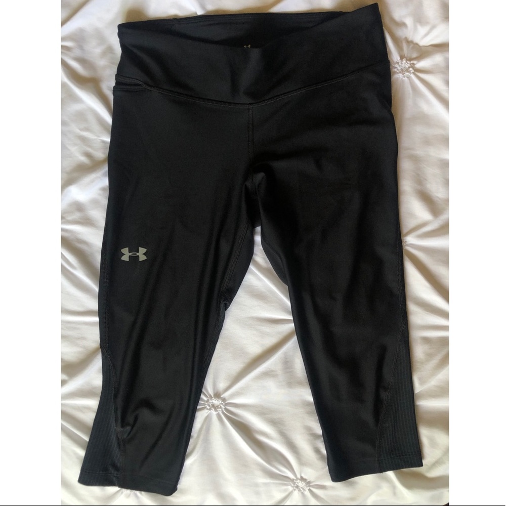 Under Armour compression capris